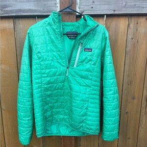 Woman’s Patagonia- Nano Puff 3/4 zip- Medium